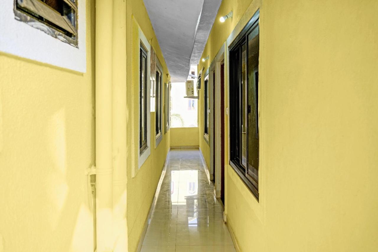 Oyo Flagship 86937 Vincy Holiday By Essance Group Calangute
